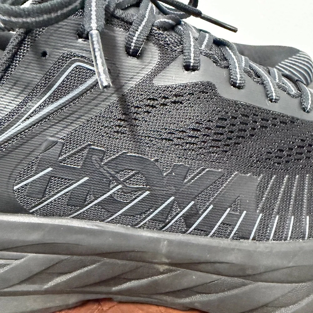 Hoka One One Bondi 7 Black Women's Sneakers Size 11D - Picture 4 of 9